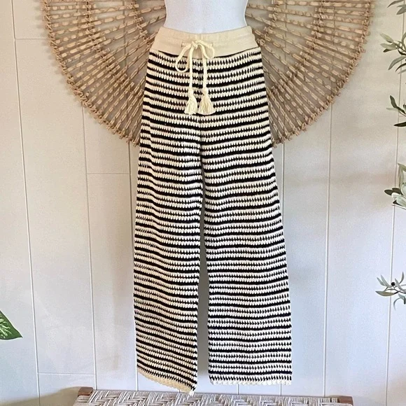 VERONICA BEARD Arzoo Cropped Crochet Cotton Knit Off White & Black Pants Medium - Picture 2 of 10